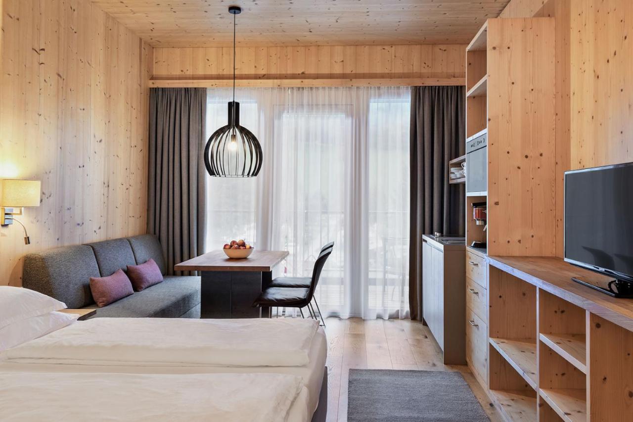 Natürlich Hell. Aparthotel&Camping Fügen Exterior foto