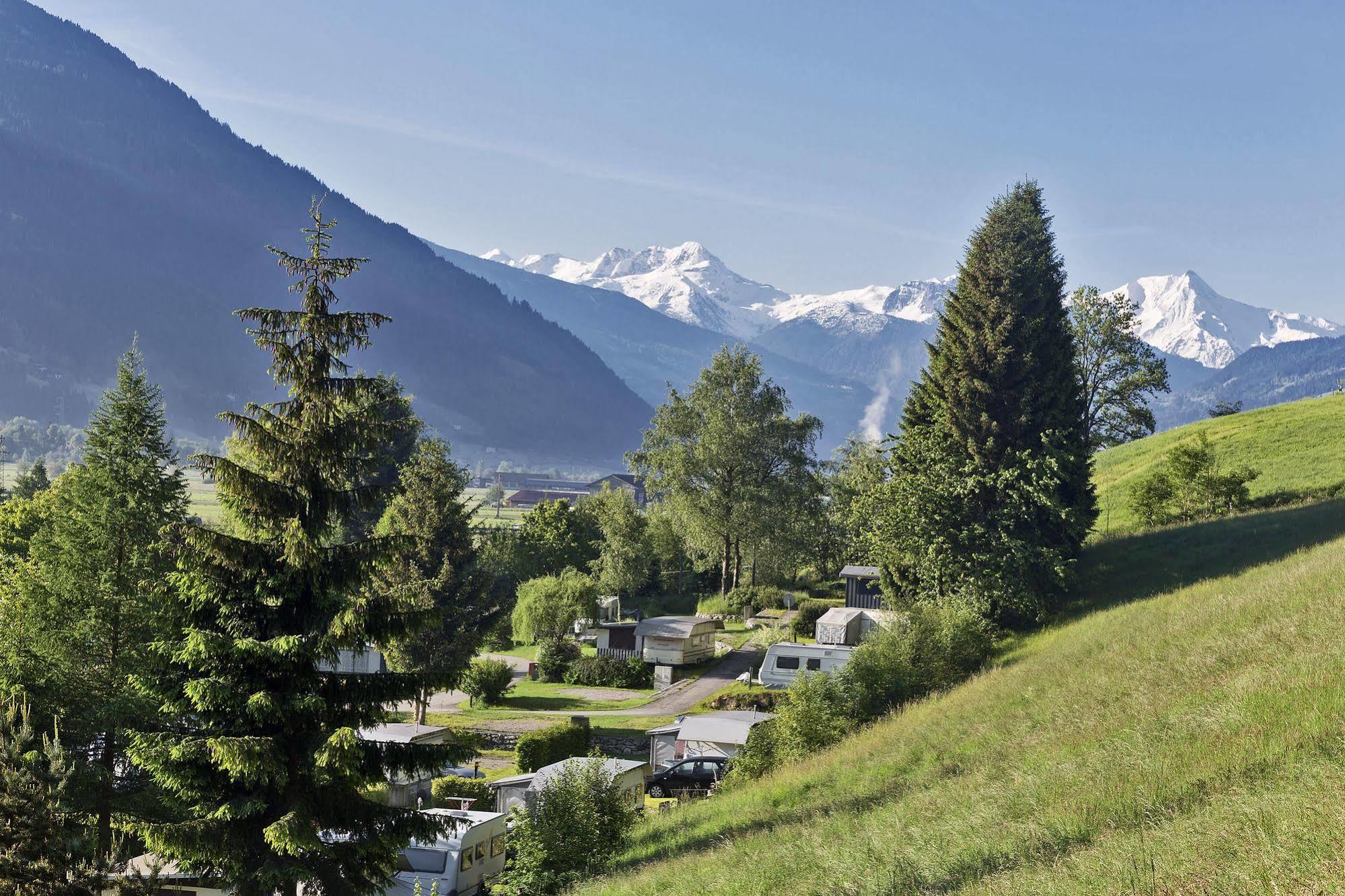 Natürlich Hell. Aparthotel&Camping Fügen Exterior foto
