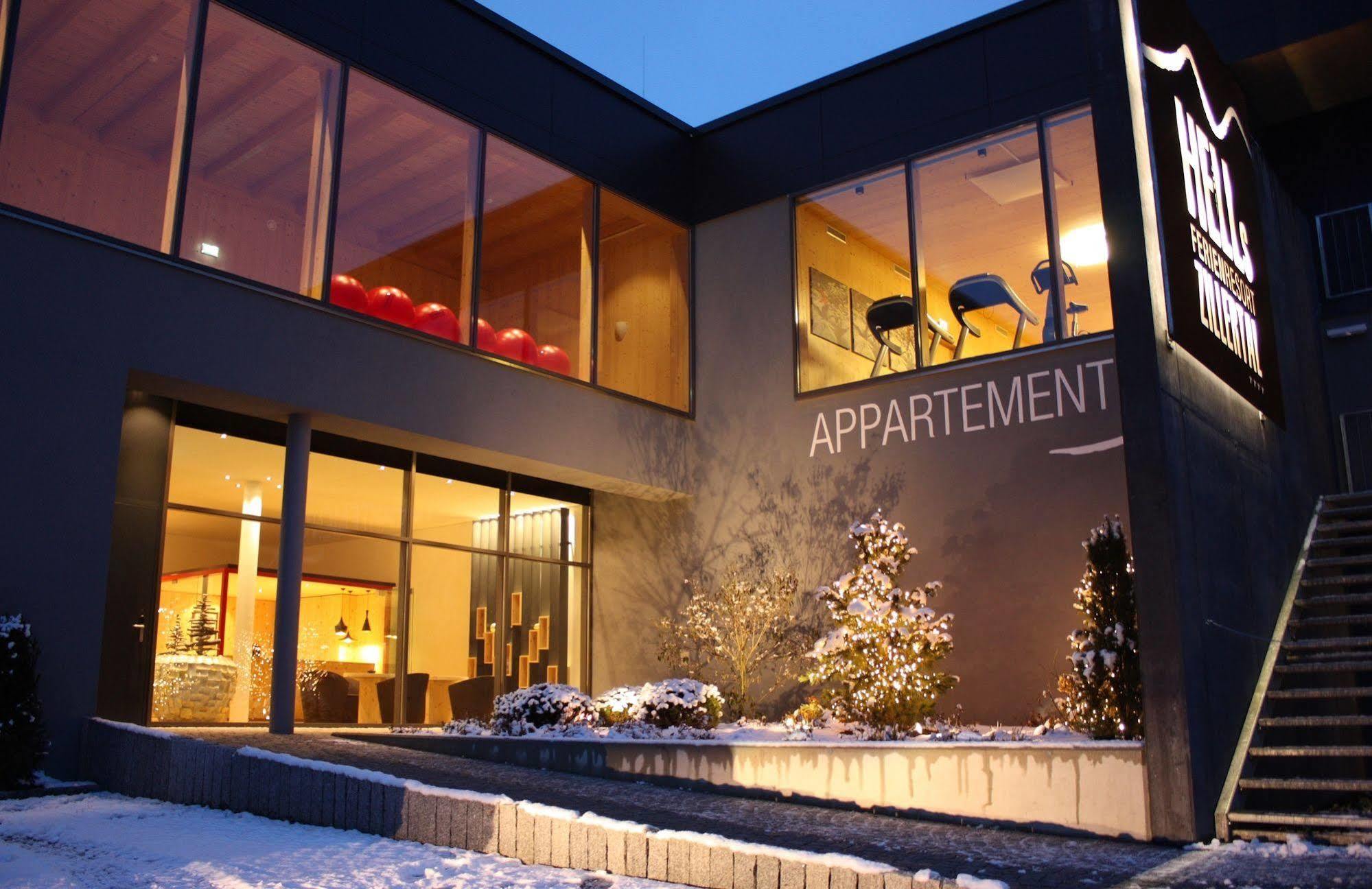 Natürlich Hell. Aparthotel&Camping Fügen Exterior foto