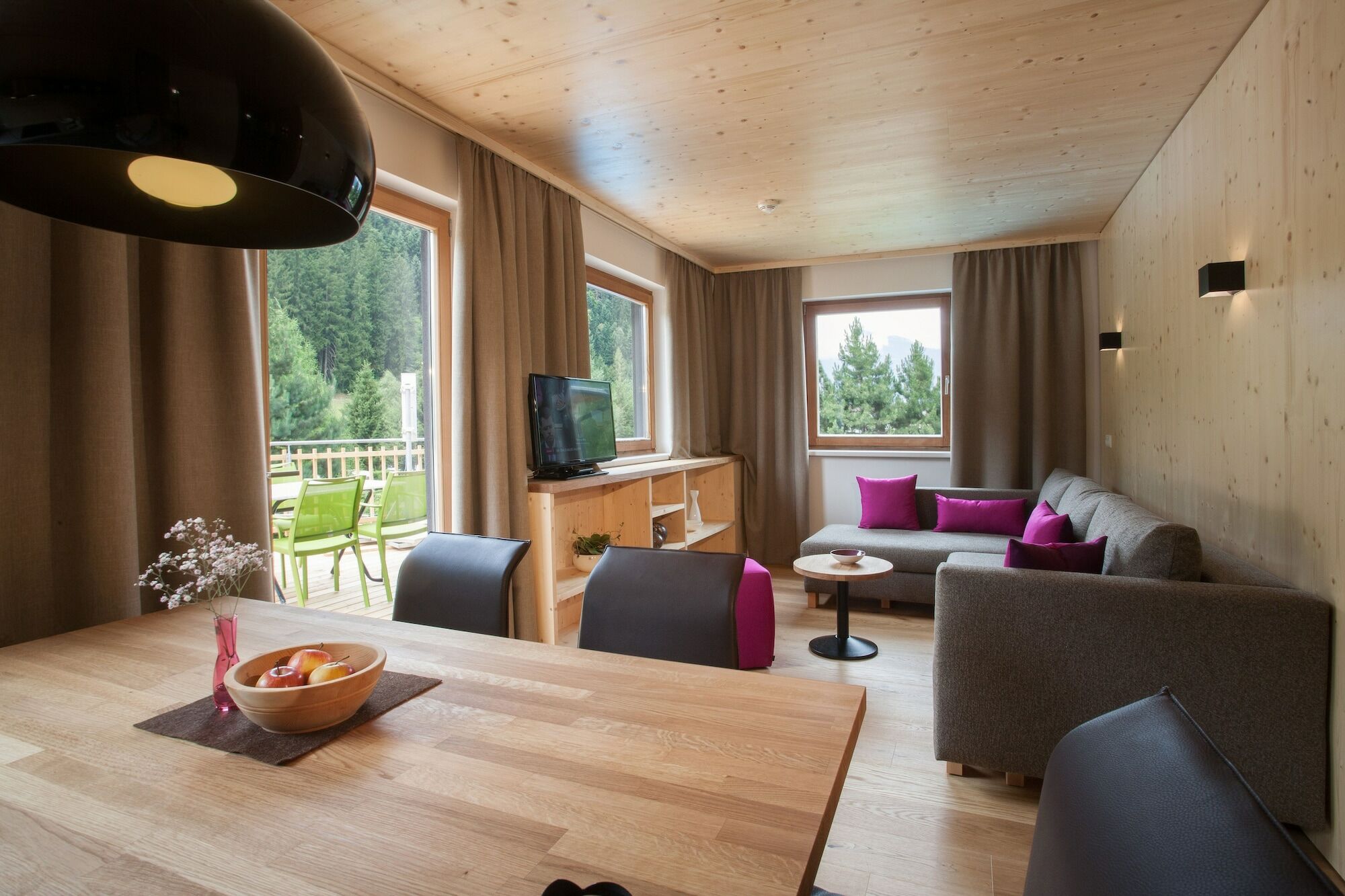 Natürlich Hell. Aparthotel&Camping Fügen Exterior foto